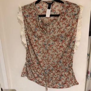 Feminine floral top